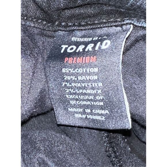 Plus Size Torrid Premium Distressed Black Jeggings Crop Jeans Size 22 #20 - Picture 4 of 5